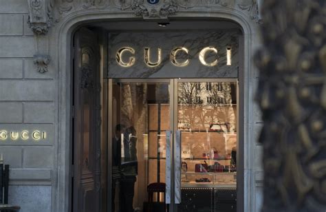 Gucci’s Use of Social Media. The way Gucci uses social media 